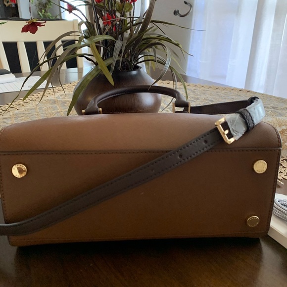 Beautiful medium Selma satchel ♥️ - Picture 3 of 7